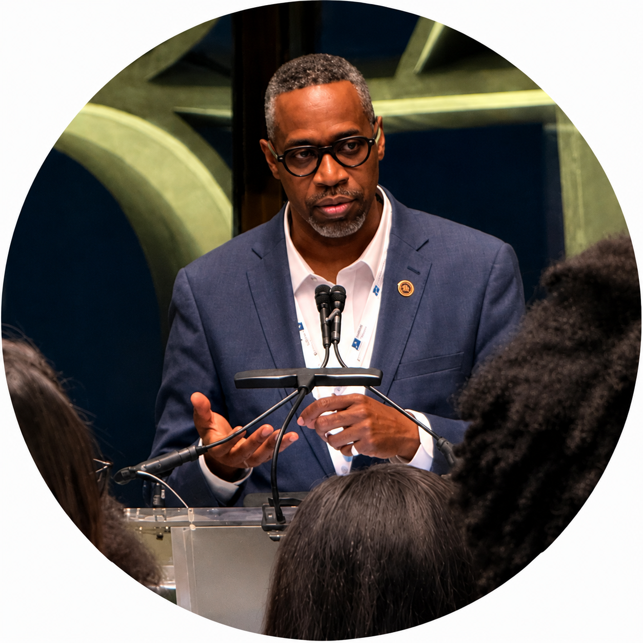 Larry Griffith speaking at the Pay It Forward Summit